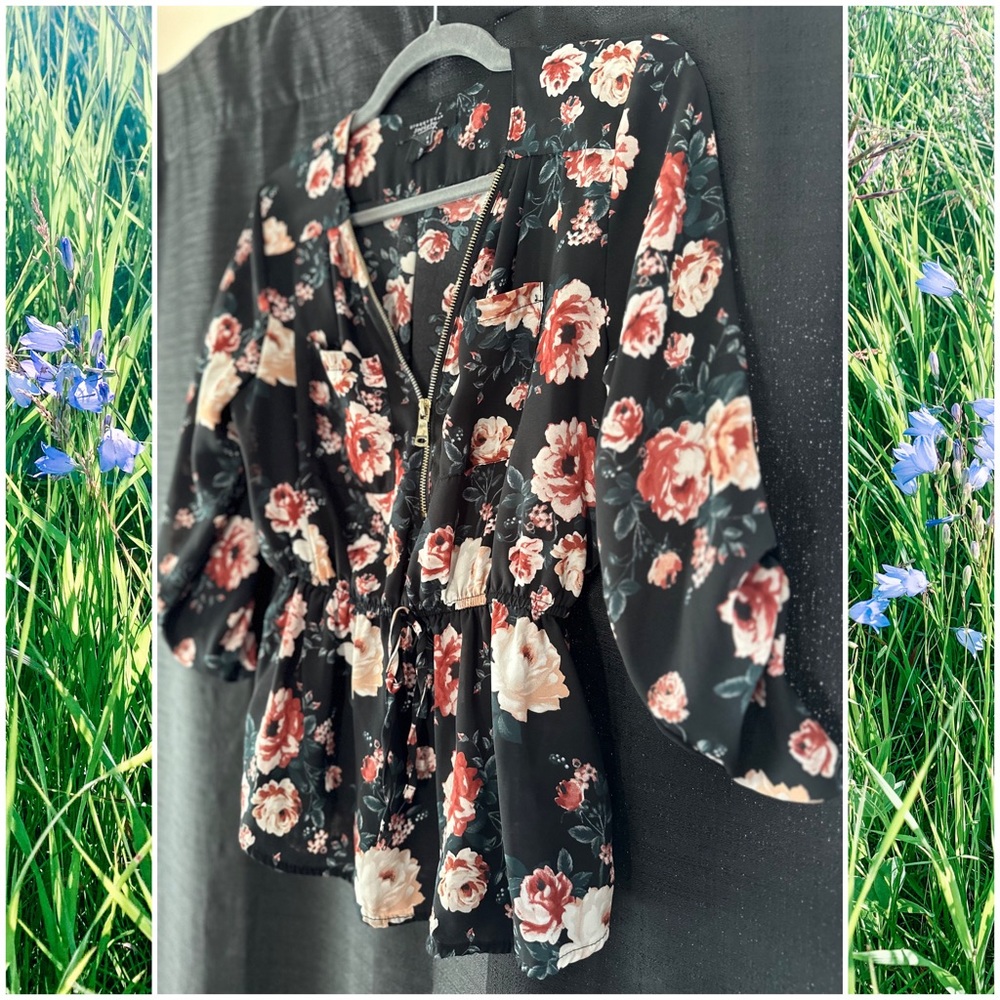 Streetwear Society Black Floral Zip-Front Peplum Blouse